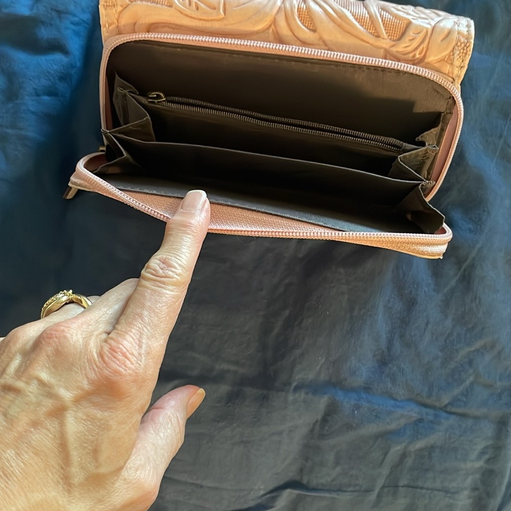 Wallet - Picture 5 of 8